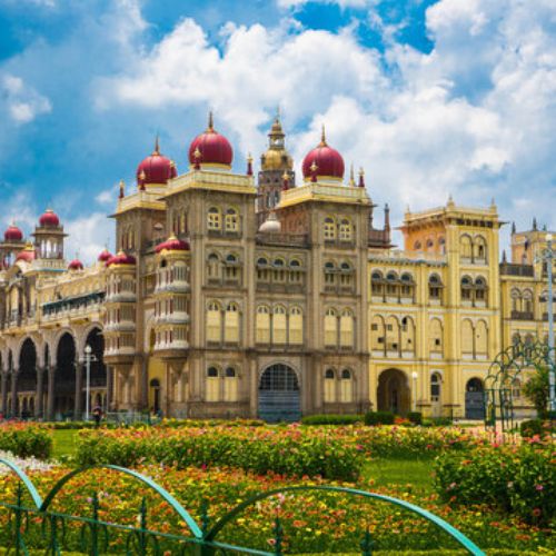 Mysore Palace landmark in Bangalore to Mysore route